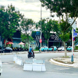 Cho thuê lâu dài 306m2 (12m ngang) đất FPT mặt tiền Nam Kỳ Khởi Nghĩa,