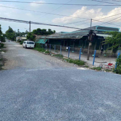 Cho thuê nhà 2 mặt tiền kinh doanh, ở, buôn bán.