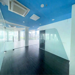 Cho thuê VP Điện Biên Phủ 110m2 sát bên Landmark 81 ngăn sẵn 3 phòng