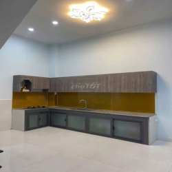 Nhà mới 100% trệt 3 lầu sân thượng đường số 10 KDC vĩnh lộc