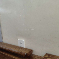 Cho thuê nhà Ngõ 229 Miếu Hai Xã 55m2 Nhà riêng , có sân cổng