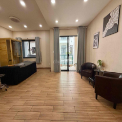 Cho thuê nhà làm Homestay 8PN 8WC khu Sân bay