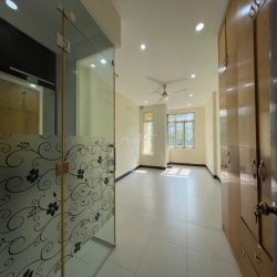 Nhà nguyên căn có hầm khu An Phú An Khánh, quận 2, đường rộng 12m