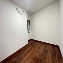 CHO THUÊ CĂN HỘ AKARI TRỐNG SẴN 75m2 (2PN /2WC ) 9tr/ Tháng MT 77 VVK