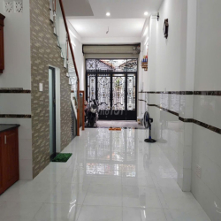 Cho thuê nhà mới - Công viên Phần mềm Quang Trung