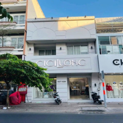 Cho thuê MT 437-439 Nguyễn Đình Chiểu,Q3.DT:6.5x15m(NH 9m) nhà mới