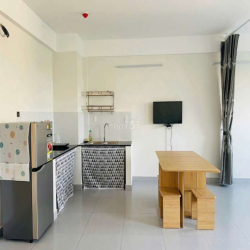 CHO THUÊ CĂN HỘ 2 PHÒNG NGỦ MỚI ĐẸP CÓ NỘI THẤT