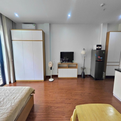 Trống săn xSTUDIO 40m2 full đồ, ban công thoáng, ô tô đỗ cửa, BĐ