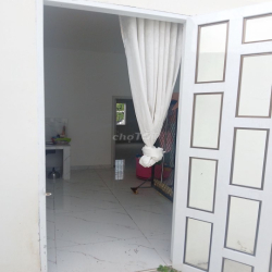 Cần bán hoặc cho nhà nguyên căn Gần khu công nghiệp Sông Hậu