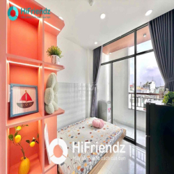 Căn Hộ Ban Công Full Nội Thất Mới 100% - Máy Giặt Riêng Ngay Đầm Sen