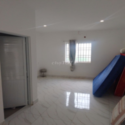 Cần bán hoặc cho nhà nguyên căn Gần khu công nghiệp Sông Hậu