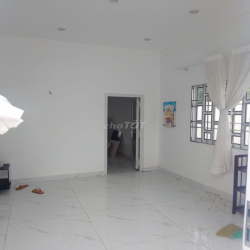 Cần bán hoặc cho nhà nguyên căn Gần khu công nghiệp Sông Hậu