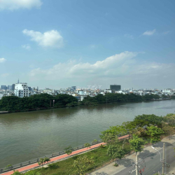 Văn phòng mặt tiền đường trần xuân soạn view nhìn về trung tâm Q1 !