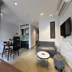 Cho Thuê Căn Hộ Dịch Vụ Cao Cấp 1 Ngủ 1 Khách 50m² Âu Cơ Tây Hồ Hà Nội