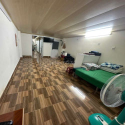 Nhà hẻm xe hơi Q10 giá 13tr