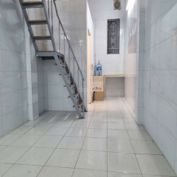 Nhà nguyên căn 8,5tr Trần Cung