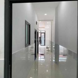 Cho thuê nhà DT 4x17 nhà cấp 4 ) 2 phòng ngủ .1 wc