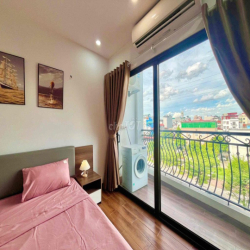 Căn hộ ngay cuối Hồ Tùng Mậu gần Hàm Nghi, Mỹ Đình ô tô đỗ cửa full đồ