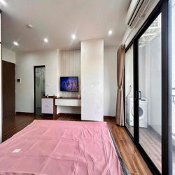 Căn hộ ngay cuối Hồ Tùng Mậu gần Hàm Nghi, Mỹ Đình ô tô đỗ cửa full đồ