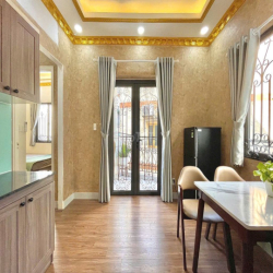 Căn hộ 1pn 1pk 70m2 ban công Phan Đình Phùng, P15, Phú Nhuận