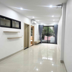 Căn hộ 2pn ngay Bưởi - Lạc Long Quân full đồ ban công cực thoáng