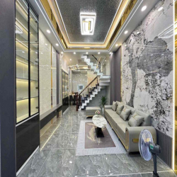 Nhà Phố Full Nội Thất Thạnh Xuân Giáp Gò Vấp 5PN 18tr