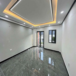 Nhà Phố Full Nội Thất Thạnh Xuân Giáp Gò Vấp 5PN 18tr