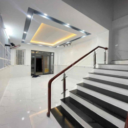 Nhà mới 3pn 3 máy lanhk gần Đh Y Dược