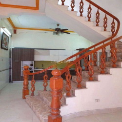 Cho thuê nhà riêng phố Đông Thiên - 50m2 - 3 tầng - 3 ngủ