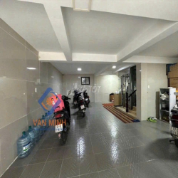 CHO THUÊ BIỆT THỰ ĐƯỜNG 23 PHẠM VĂN ĐỒNG - CÓ HẦM VÀ THANG MÁY