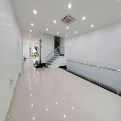 SIÊU PHẨM NHÀ MỚI THAN MÁY - 96F Hoàng Hoa Thám -  DTSD 400M²