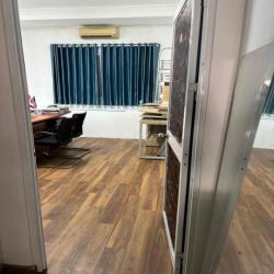 Cho thuê văn phòng mặt tiền Nguyễn Văn Thủ, Quận 1 | giờ giấc tự do