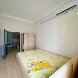 Cho thuê căn hộ 2pn1wc ban công máy giặt riêng full nt Thành Thái Q10