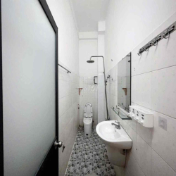 Cho thuê căn hộ 2pn1wc ban công máy giặt riêng full nt Thành Thái Q10