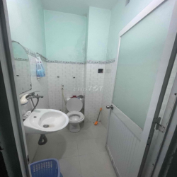 nhà 4x16m trệt lầu 3pn,2wc, hẻm 6m thông đường số 4.bhh. 8.5tr/ tháng