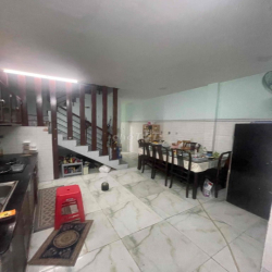 nhà 4x16m trệt lầu 3pn,2wc, hẻm 6m thông đường số 4.bhh. 8.5tr/ tháng