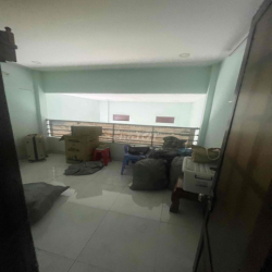 nhà 4x16m trệt lầu 3pn,2wc, hẻm 6m thông đường số 4.bhh. 8.5tr/ tháng