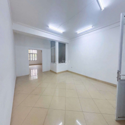 CHO THUÊ VĂN PHÒNG TRUNG TÂM ĐƯỜNG NGUYỄN KHOÁI - HAI BÀ TRƯNG
