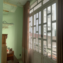 Nhà rộng thông thoáng