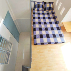 Chính chủ cho thuê phòng trọ Duplex gác 1m8 ngay Etown Cộng Hoà