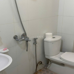 Cho thuê căn hộ tại tập thể A3a Giảng Võ - Tầng 6