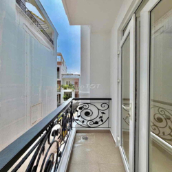 CHO THUÊ NHÀ 5 TẦNG - TRUNG TÂM PHÚ NHUẬN - VỊ TRÍ VIP