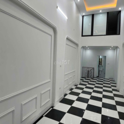 Cho thuê mặt bằng kinh doanh phố Ngọc Lâm, 2 tầng, vỉa hè, hơn 10tr
