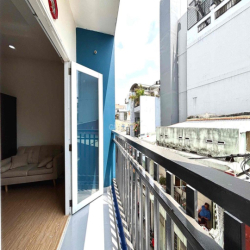 CHO THUÊ CHDV 1PN BAN CÔNG NGAY CÔ GIANG PHAN XÍCH LONG