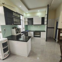 NHÀ 3 TẦNG FULL NỘI THẤT CAO CẤP LIÊN PHƯỜNG LIỀN KỀ GLOBAL CITY