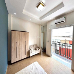 CHO THUÊ CHDV 1PN BAN CÔNG NGAY CÔ GIANG PHAN XÍCH LONG