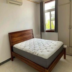 For rent/ cho thuê penthouse sky 2 Phú My Hưng Q7