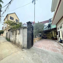 CHO THUE 2 CĂN LIỀN KỀ 500m2