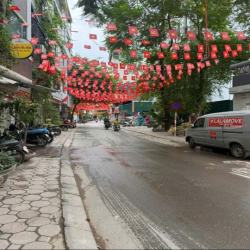 CHO THUÊ MẶT BẰNG TẦNG 3 300M²/SÀN ĐỘI CẤN THANG MÁY MẶT TIỀN 15M
