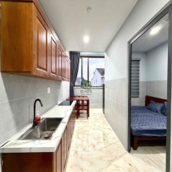 Căn hộ full nội thất đường Mê Linh